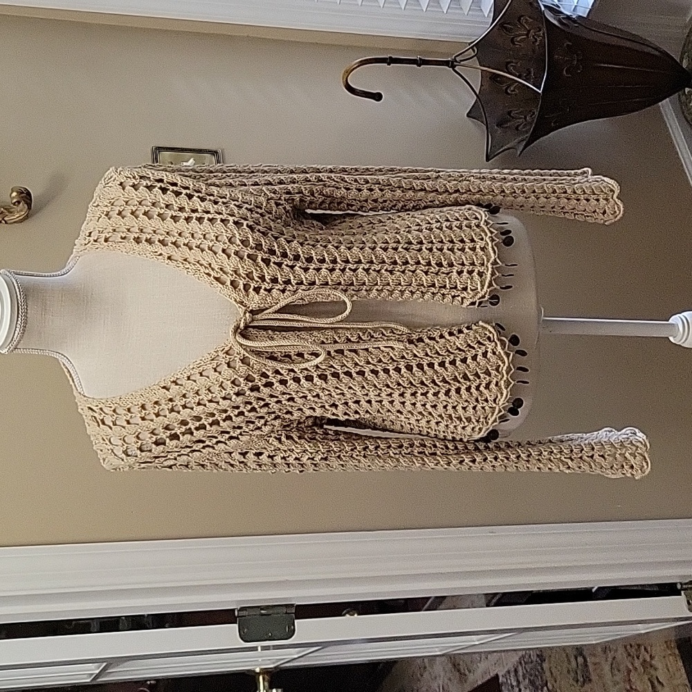MiFresia beige open weave crocheted cardigan Queen Elizabeth coin trim Med EUC …